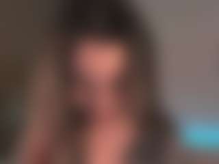 Live cam show with KylieMellow - Findomme on googirlz