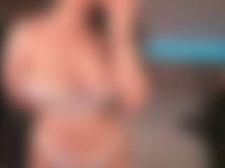 Live cam show with KylieMellow - Findomme on StripNow