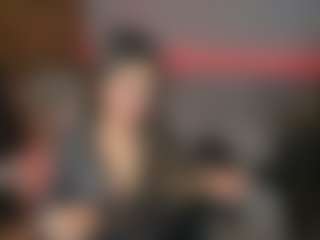 KylieMellow's Live Sex Cam Show
