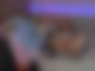 Show de cam en vivo con KylieMellow - Strapon en Camsoda