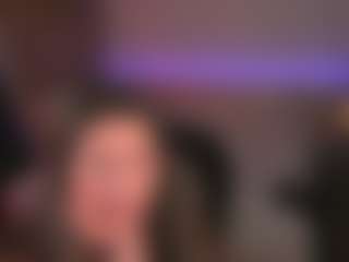 Live cam show with KylieMellow - Cuckold on Hubzter Live