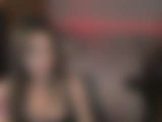 Live cam show with KylieMellow - Student on TeamSkeetLive