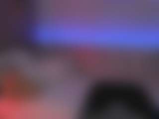 Live cam show with KylieMellow - Student on xplaylive.com