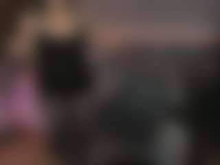Live cam show with KylieMellow - Findomme on SmokeAndPoke