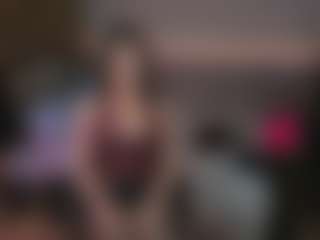 Live cam show with KylieMellow - Student on camwithhim.com