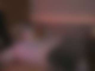 Live cam show with KylieMellow - Highheels on AdultVida.com
