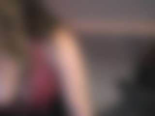 Live cam show with KylieMellow - Sph on SpankPalCams