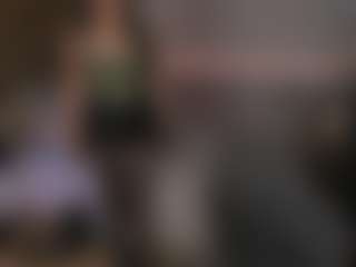 Live cam show with KylieMellow - Findomme on boobsie.com