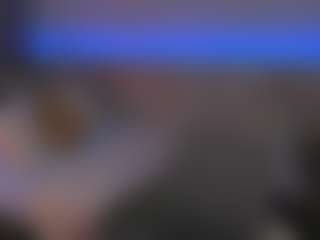Live cam show with KylieMellow - Strapon on StripNow