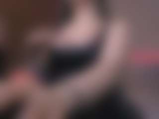 Live cam show with KylieMellow - Findomme on CamClone