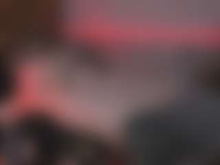 Live cam show with KylieMellow - Highheels on CamClone