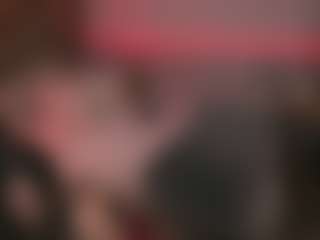 Live cam show with KylieMellow - Highheels on dropp.cam