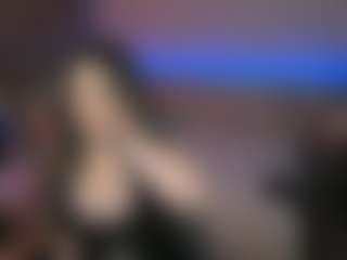 Live cam show with KylieMellow - Student on Hubzter Live