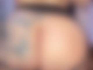 Live cam show with MelanyShayk - Public BBW on instabang