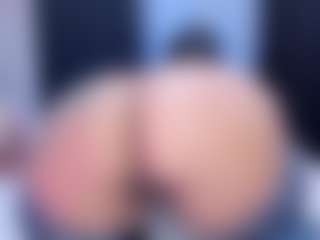 MelanyShayk's Live Sex Cam Show