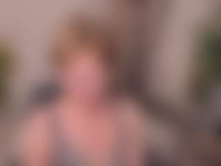 ParisCherry MILF webcam performer live streaming