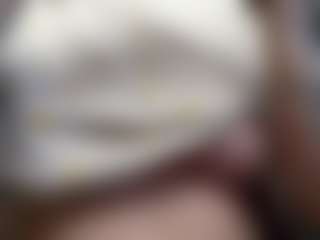 Live cam show with Gretta-mrr - Control on StripNow