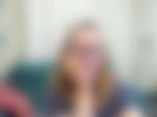 Live cam show with LeaPure - Shaved on xDating