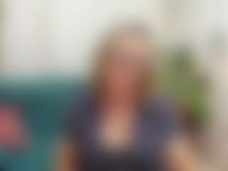 Live cam show with LeaPure - Brown Hair MILF on sexylive.show