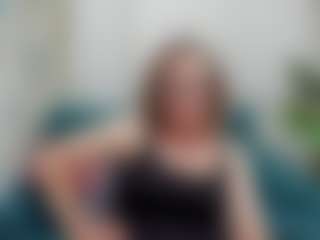 Live cam show with LeaPure - Middle Aged on Camsoda