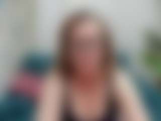 Live cam show with LeaPure - Middle Aged on Camsoda