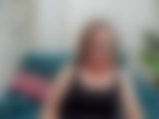 Live cam show with LeaPure - Brown Hair MILF on Camsoda