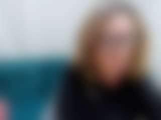 Live cam show with LeaPure - Mature on Camming Site