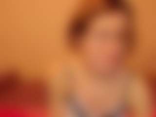 Live cam show with MarilynDream - Hairy Armpits on SmokeAndPoke