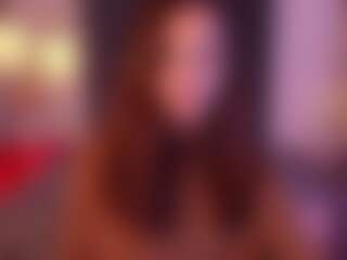 Live cam show with MirandaGlow - Sporty on Hubzter Live