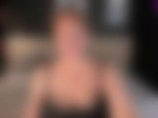 Live cam show with JenniferLight - Mature on Soda Cam
