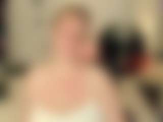Live cam show with JenniferLight - Green Eyes on CamSextacy