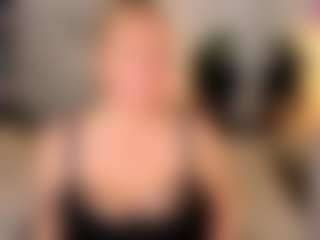 Live cam show with JenniferLight - Green Eyes on liverealitysex.com