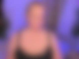 Live cam show with JenniferLight - Shaved on AdultVida.com