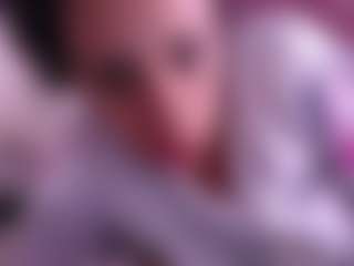 Live cam show with Anna - Living Room on sexylive.show