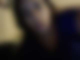 Live cam show with Anna - Living Room on studioflirtlive.com