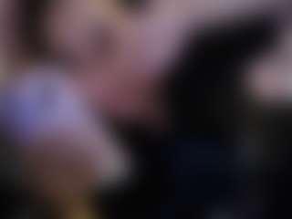 Live-Cam-Show mit Anna - Living Room auf Camsoda