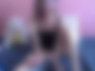 Live cam show with roochelle - Glasses on TottyGirls
