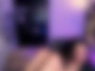 Live cam show with AgnesGoddess - Teasing on Uber Horny