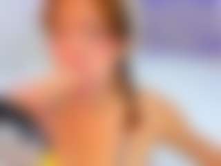 Live cam show with MayeUtica - Senior on CamClone