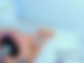 Live cam show with MayeUtica - MILF Teen (18+) on Milfs Live