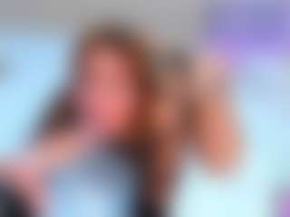 Live cam show with MayeUtica - Old on Milf Play