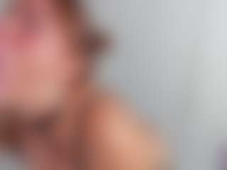 Live cam show with MayeUtica - Interactivetoy on crypto-cams