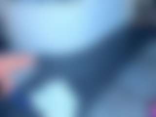 Live cam show with MayeUtica - Gamer Mature on livesuperchat.net
