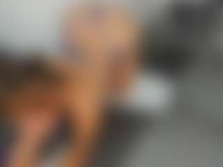 Live cam show with MayeUtica - Spankass on livesuperchat.net