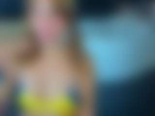 Live cam show with MayeUtica - Old on Dare Cams