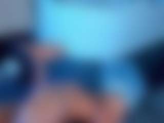 Live cam show with MayeUtica - Interactivetoy on Camsoda