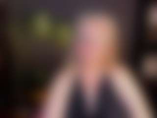 Live cam show with NataliMellow - Gray Eyes on Streamer API