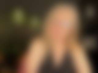 Live cam show with NataliMellow - Granny Blonde Hair on makecum.org
