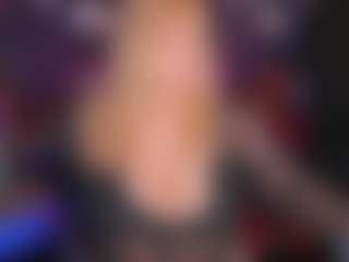 Live cam show with NicoleKind - Granny Blonde Hair on fapnchat