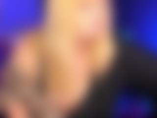 Live cam show with NicoleKind - Granny Big Ass on Chatstar